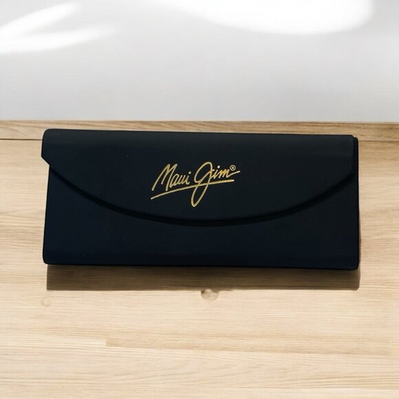 Maui Jim Magnetic Black Foldable Protective Case - Picture 1 of 9